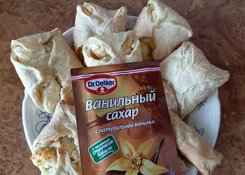 Слойки с творогом