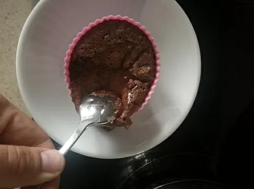 Фото рецепта Шоколадный фондан в микроволновке 