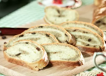 Миндальный рулет