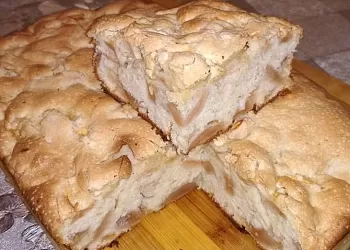 Шарлотен с грушей