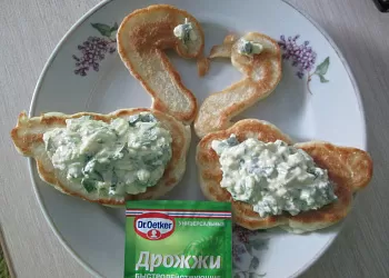 Лебеди из оладий