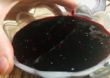 Соус из черной смородины