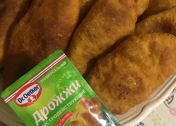 Жаренные пирожки с пряностями по рецепту бабушки
