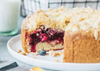 Бабушкин пирог с вишней - рецепт с фото, как приготовить на ремонты-бмв.рф