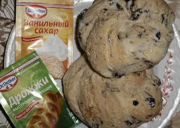 Витушки с изюмом