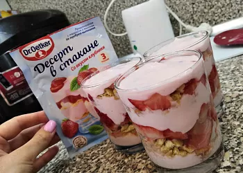 Творожно-клубничный десерт