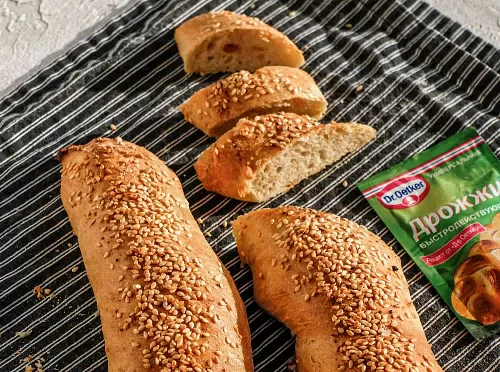 Домашний багет с кунжутом