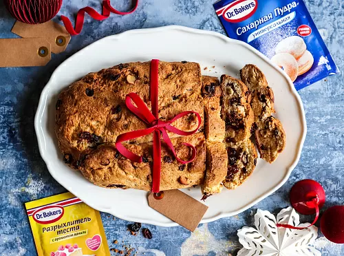 Фото рецепта Творожный Штоллен с клюквой и миндалем