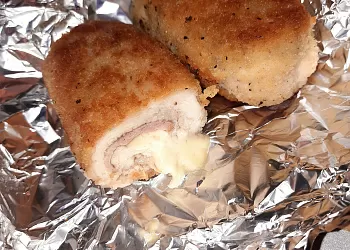 Кордон-блю из целой куриной грудки