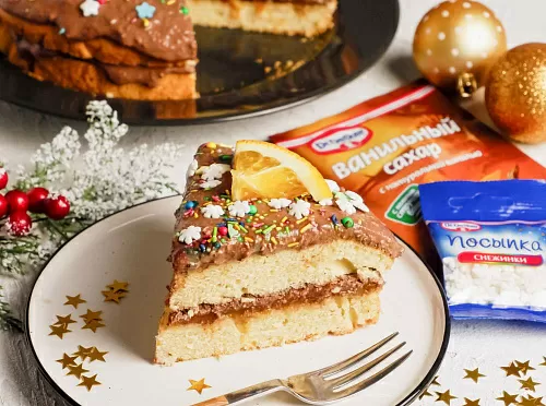 Ванильный торт с апельсиновым джемом и шоколадным кремом