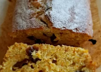 Морковный кекс с изюмом