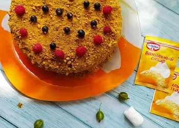 Медовый торт со сметанным кремом