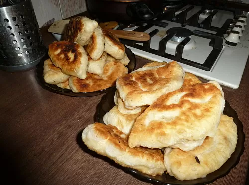 Жареные пирожки с картошкой  