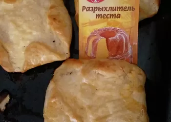 Нежные булочки с творогом и черешней
