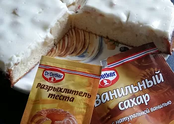 Грушевый пирог со сметанным кремом