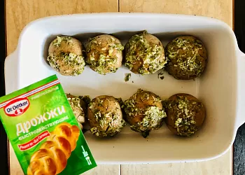 Булочки с чесноком и средиземноморскими травами