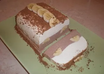 Творожный десерт с бананом