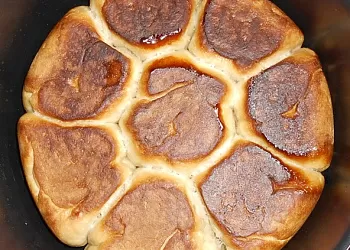 Булочки с изюмом