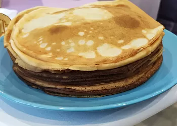 Несладкие блины с топингом