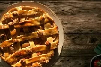 Песочный пирог с творожной начинкой и яблоками