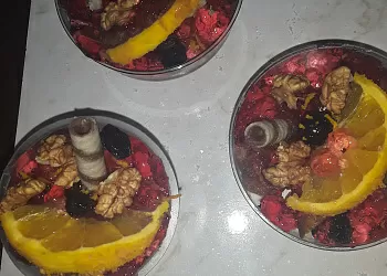 Вкусное желе с фруктами и ягодами