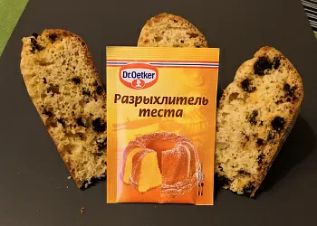 Кекс с изюмом