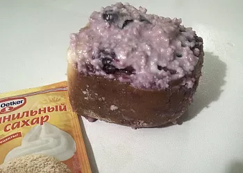 Булочки со смородиной