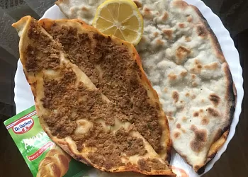 Ламаджо (ливанская пицца)