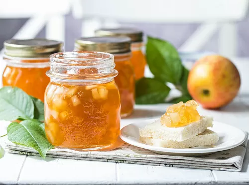 Фото рецепта Яблочное желе с кусочками груши