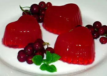 Желе с красной смородиной