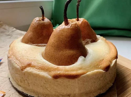 Фото рецепта Пирог маскарпоне с грушами
