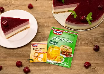 Вишнево-мятный торт без выпечки