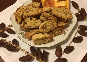 Финиковые бискотти с грецкими орехами и кардамоном