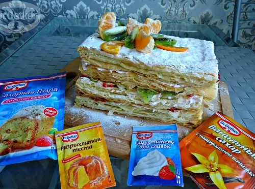 Мильфей с фруктами и ягодами