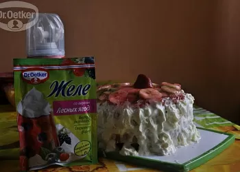 Торт с желе и фруктами