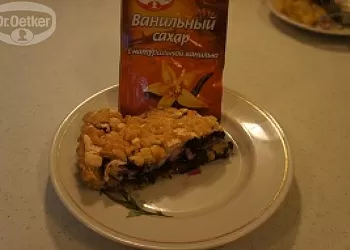 Семейный пирог с ягодой
