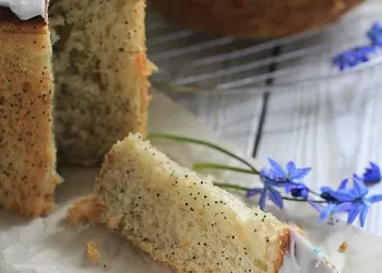 Маковый кулич