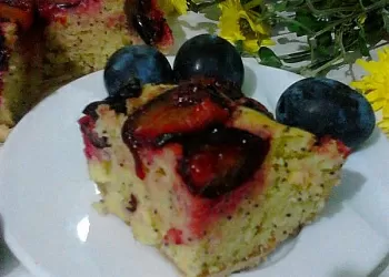 Сливово-маковый пирог