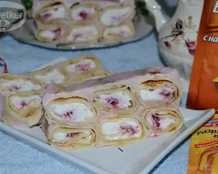 Торт в йогуртовом желе