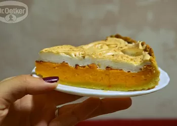 Тыквенный пай с меренгой