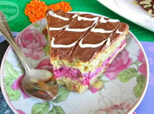 Фото рецепта Постный торт с чечевицей