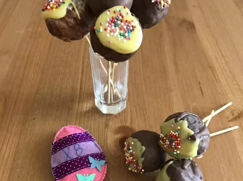 Фото рецепта Кейк - попсы пасхальные