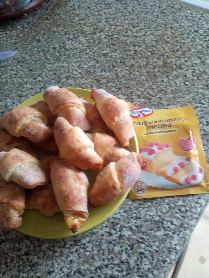 Рогалики с шоколадом и мармеладом фото рецепта