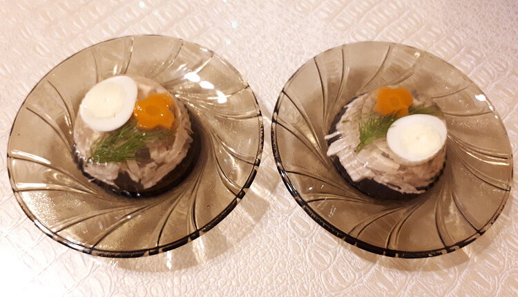 Заливное из курицы