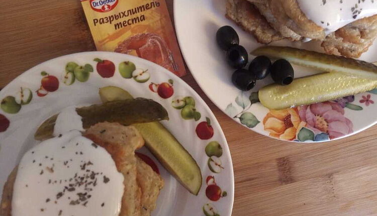 Сырные оладушки с зеленью