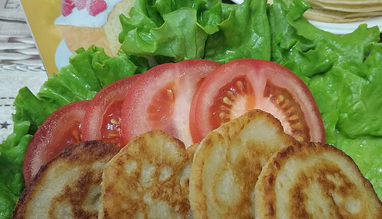 Сырные оладушки с зеленью