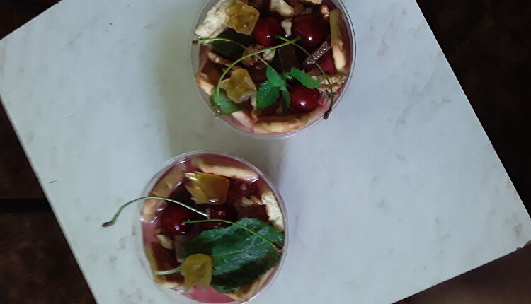 Желе с вишней