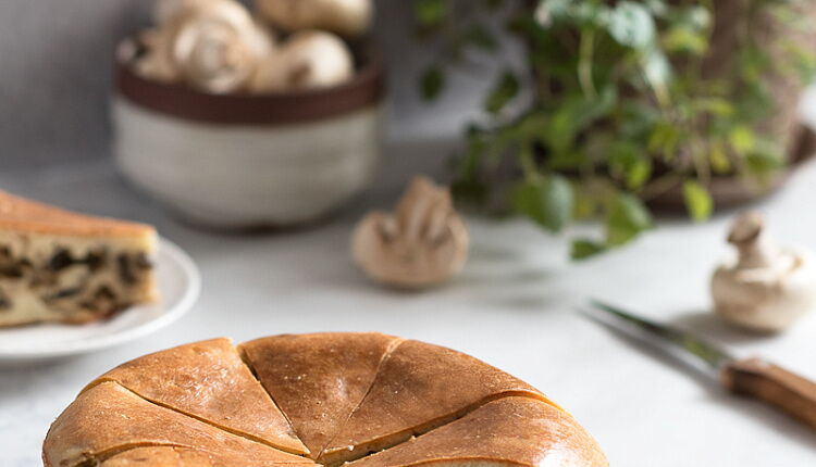 Заливной пирог с курицей и грибами 