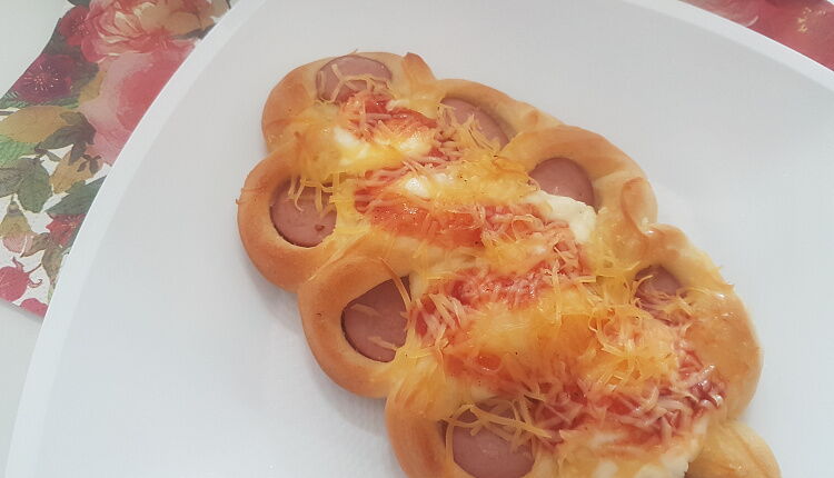 Булочки с сосисками