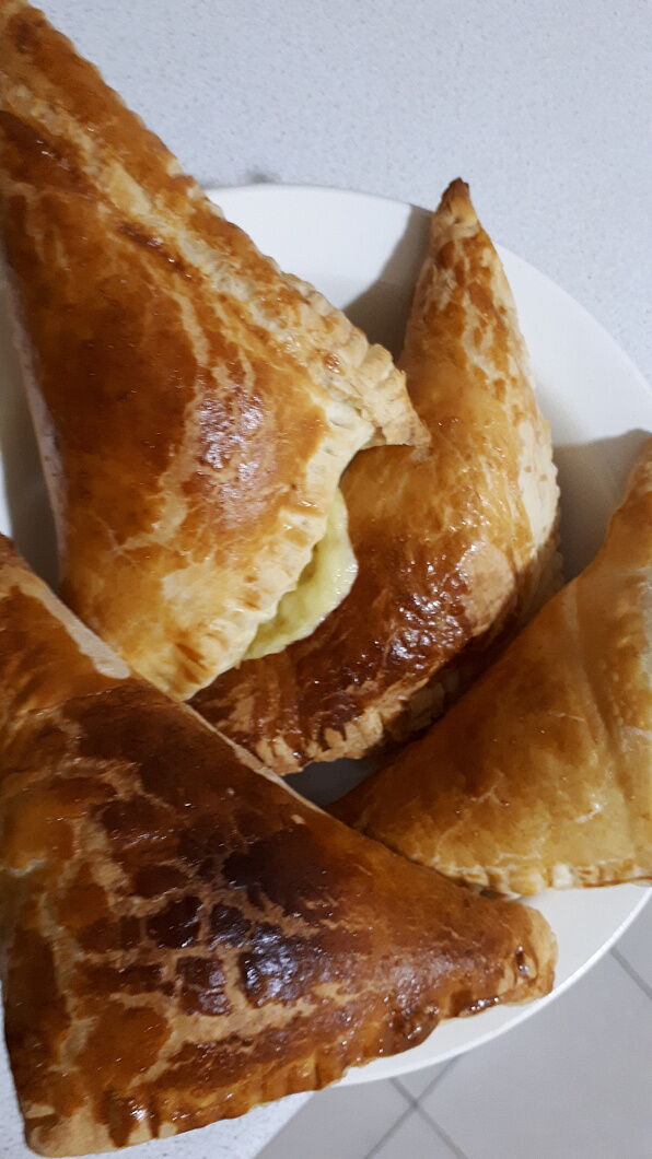 Слойки с сыром фото рецепта